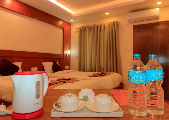 Everland Hotel 3*